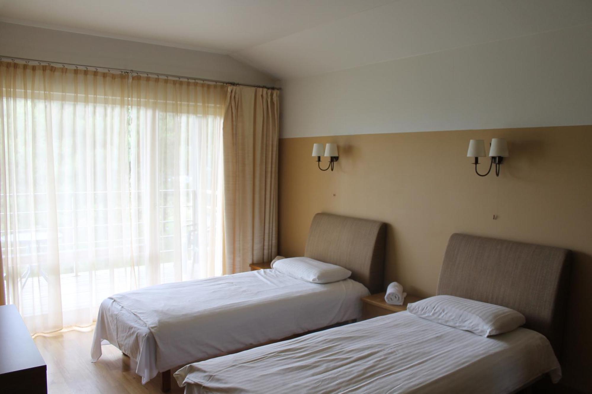 Beach Guesthouse Lenkas Saraiķi Buitenkant foto
